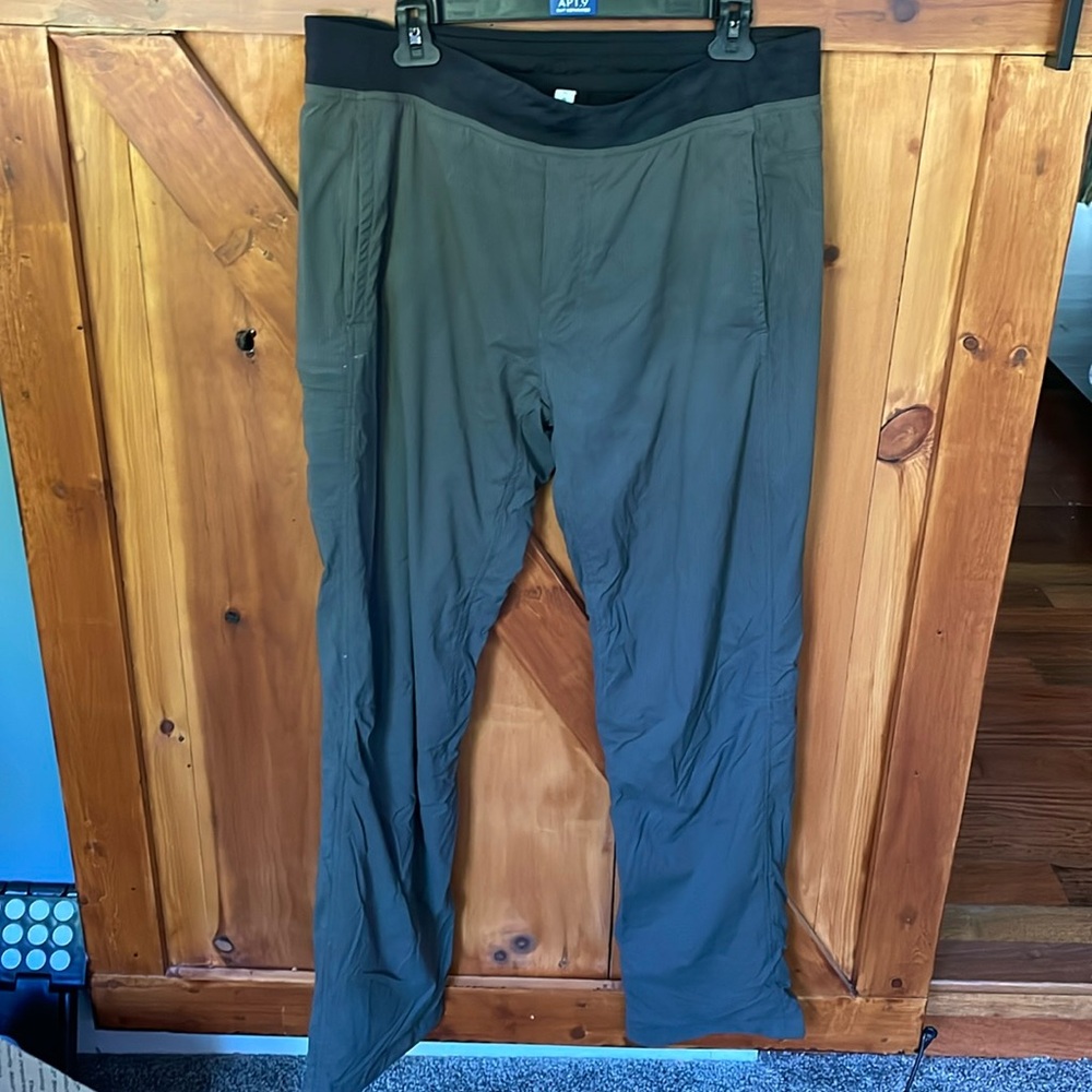Lululemon Fleece Lined Pants